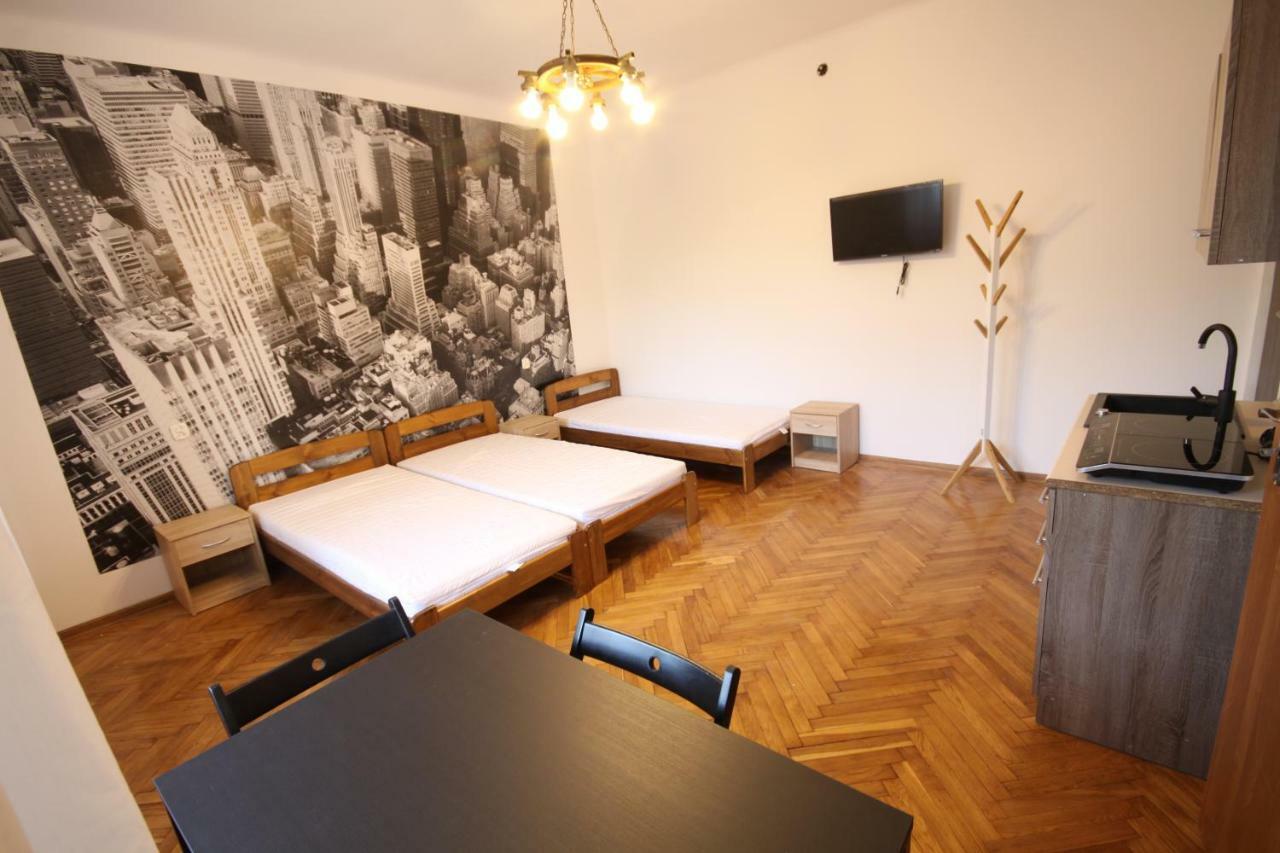 Zwirki Apartment Czestochowa Exterior photo